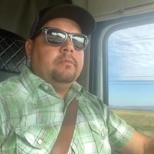 Meet your Posher, Jose omar